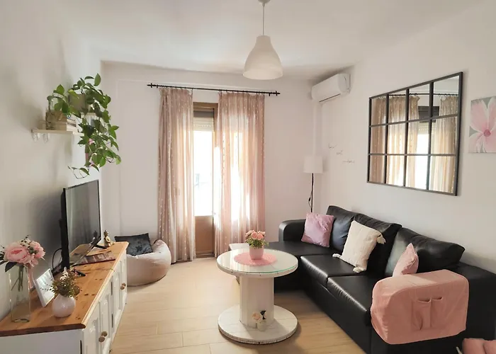 Bonito piso céntrico con WIFI, parking y terraza